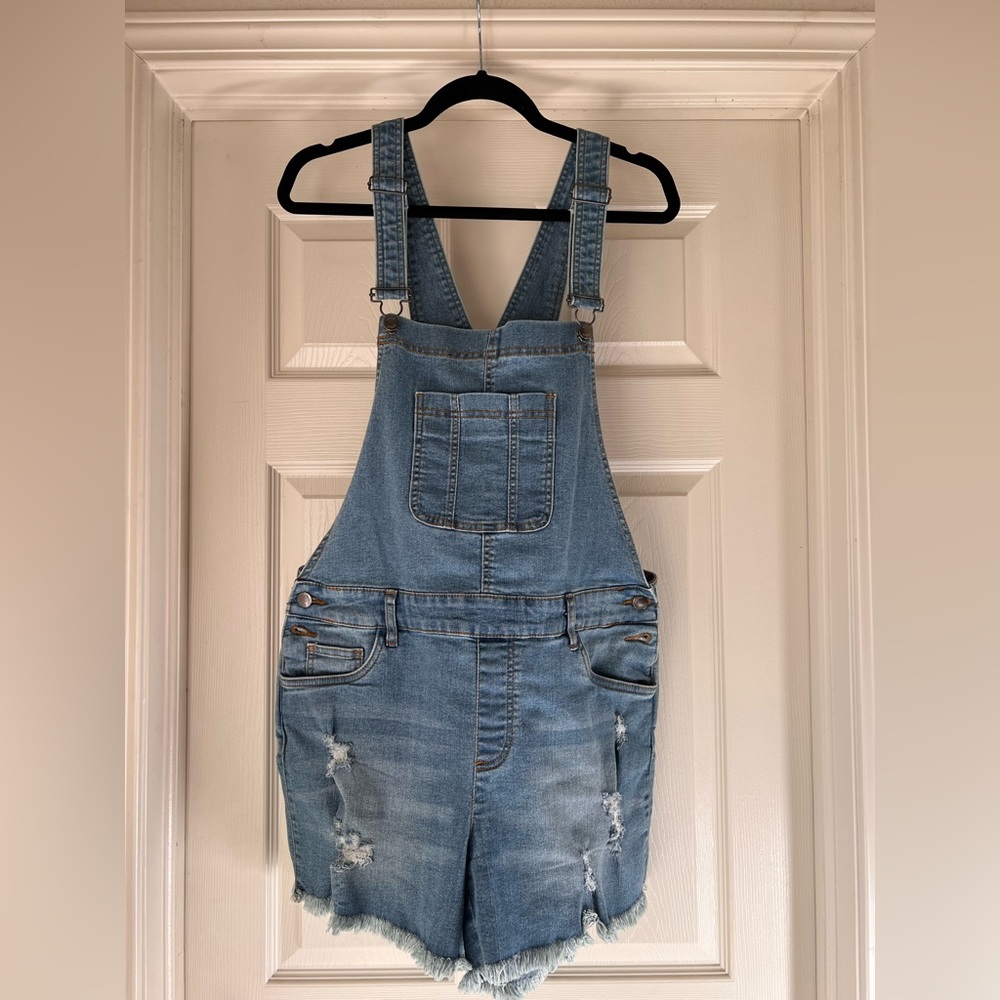 Women’s denim shorts overalls